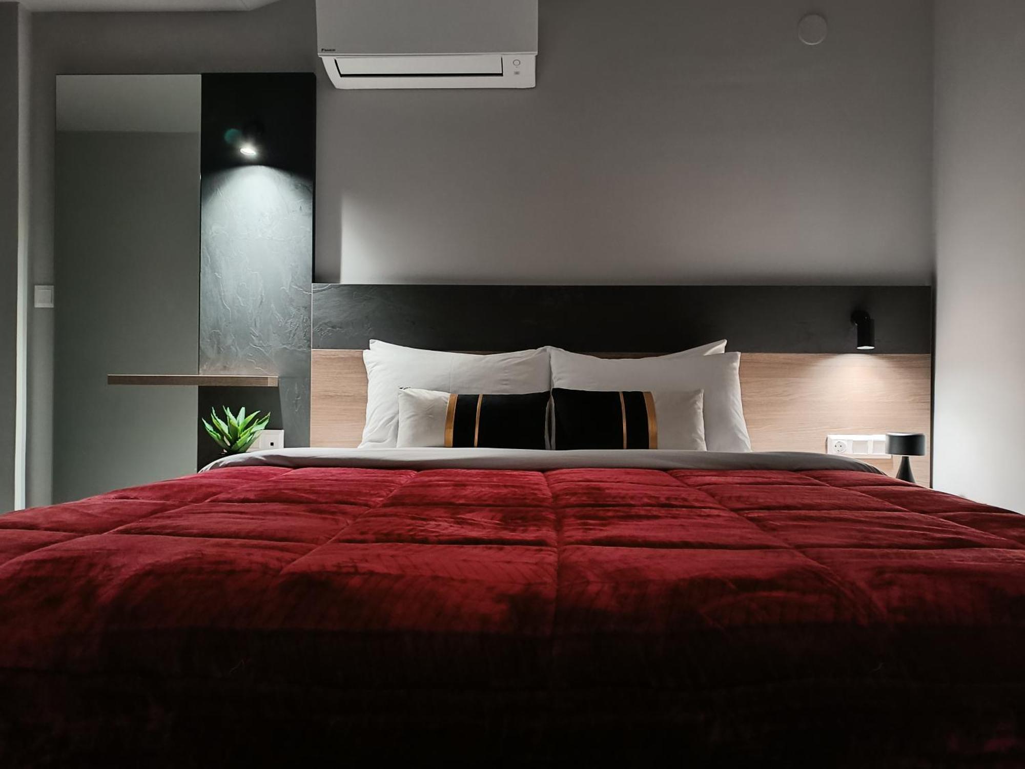 Elizabeth Queen Luxury Rooms Paralía Exteriör bild