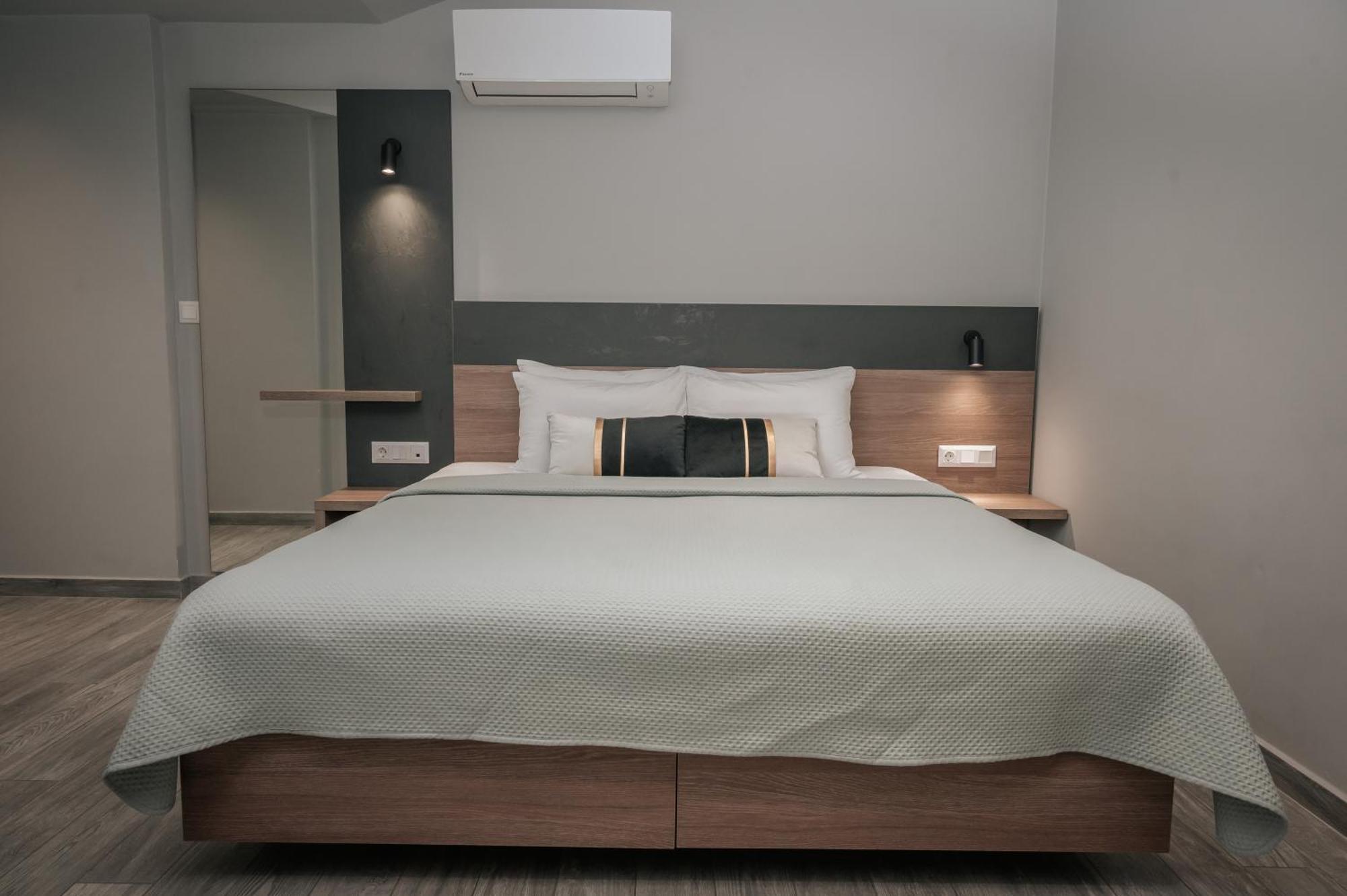Elizabeth Queen Luxury Rooms Paralía Exteriör bild