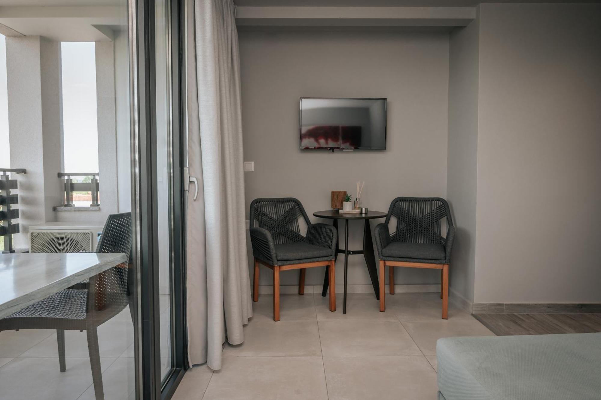 Elizabeth Queen Luxury Rooms Paralía Exteriör bild