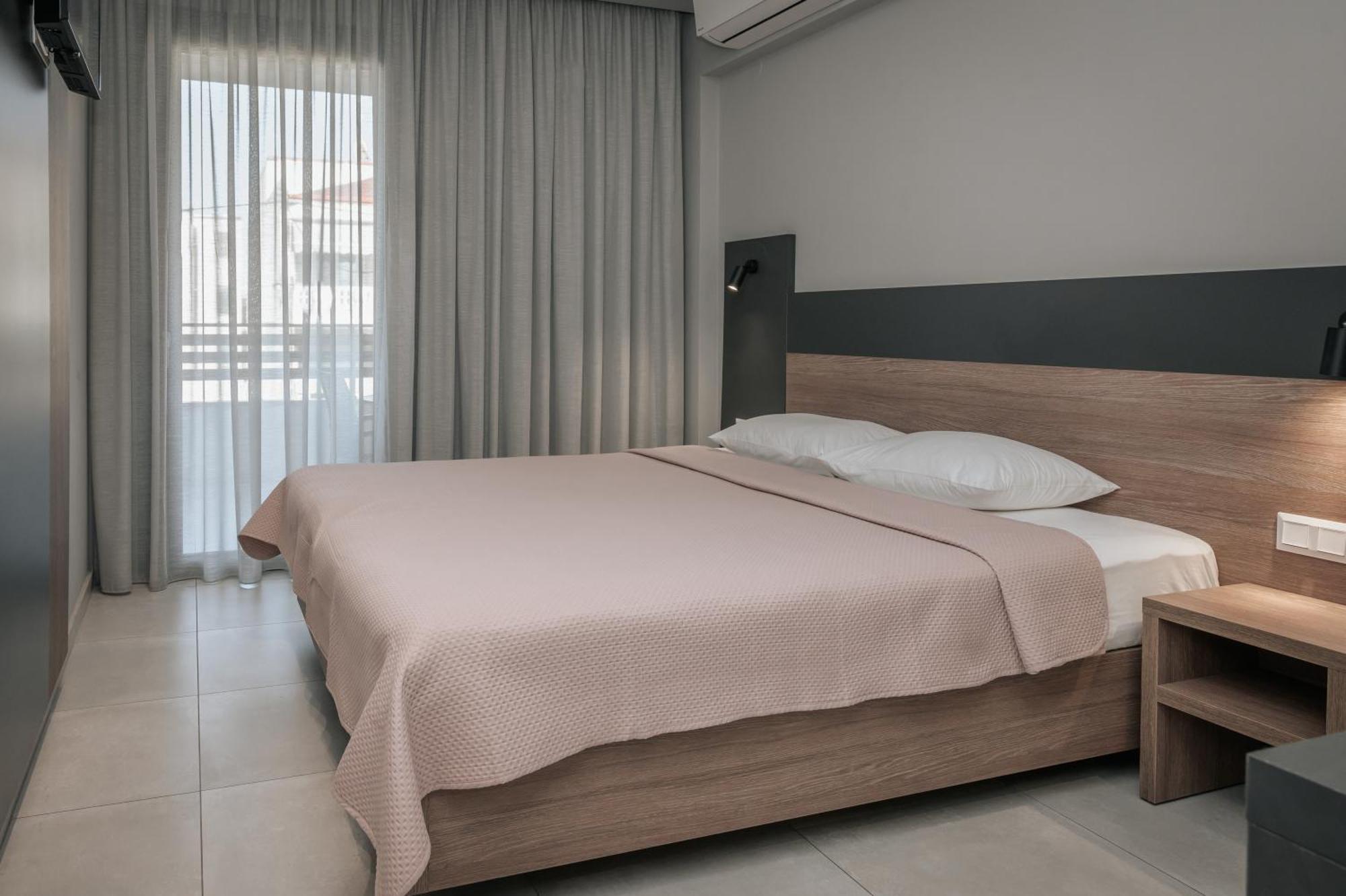 Elizabeth Queen Luxury Rooms Paralía Exteriör bild