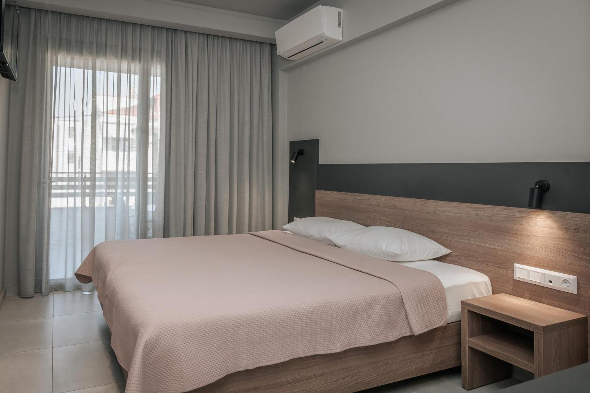 Elizabeth Queen Luxury Rooms Paralía Exteriör bild