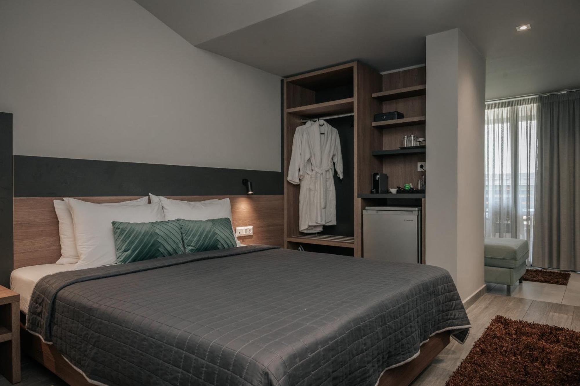 Elizabeth Queen Luxury Rooms Paralía Exteriör bild